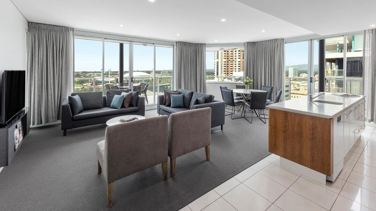 Oaks Adelaide Embassy Suites Εξωτερικό φωτογραφία