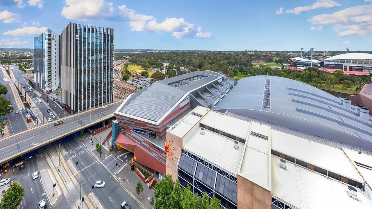 Oaks Adelaide Embassy Suites Εξωτερικό φωτογραφία