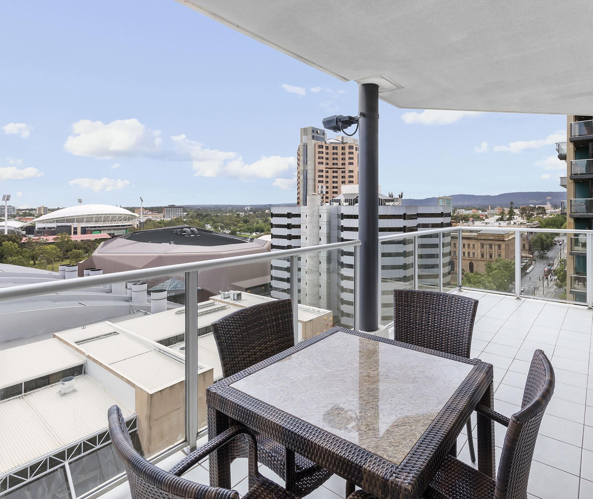 Oaks Adelaide Embassy Suites Εξωτερικό φωτογραφία