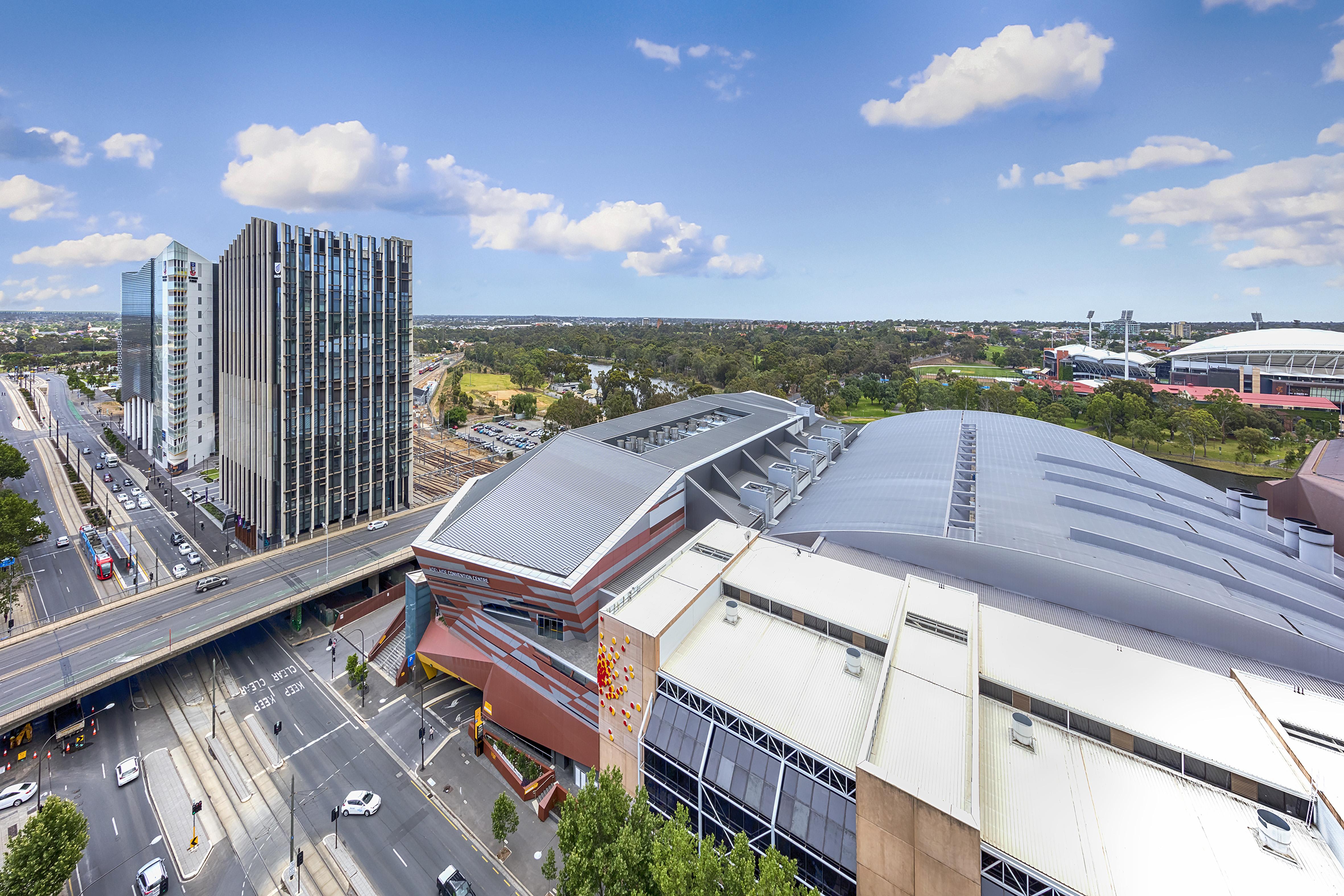 Oaks Adelaide Embassy Suites Εξωτερικό φωτογραφία