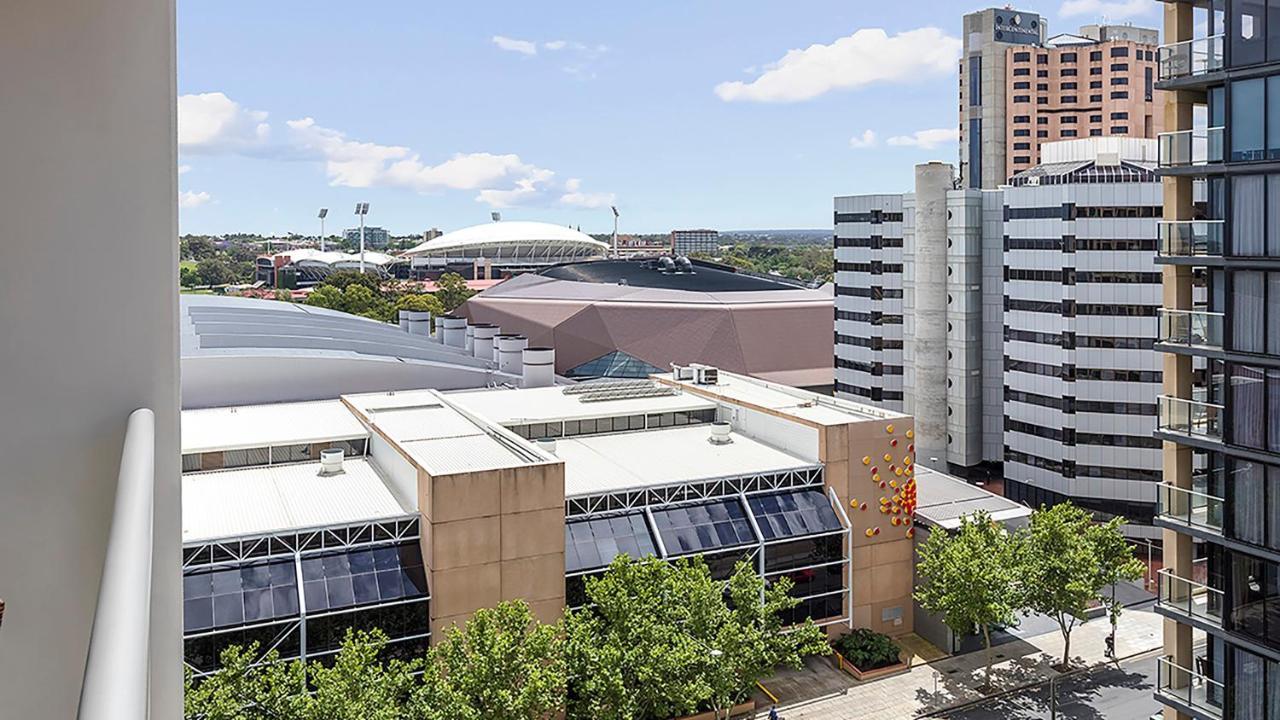 Oaks Adelaide Embassy Suites Εξωτερικό φωτογραφία