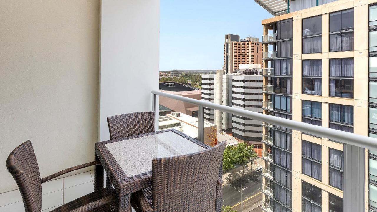 Oaks Adelaide Embassy Suites Εξωτερικό φωτογραφία