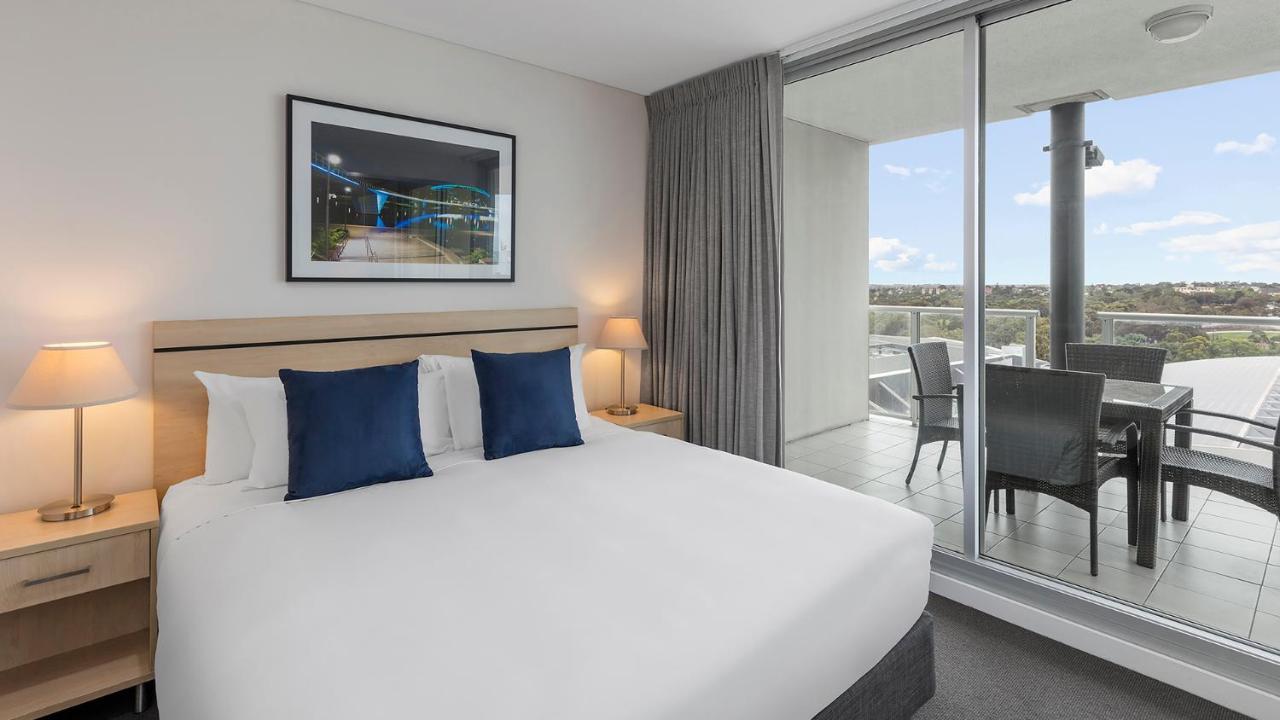 Oaks Adelaide Embassy Suites Εξωτερικό φωτογραφία