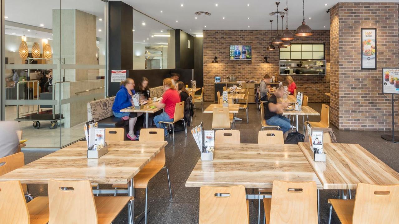 Oaks Adelaide Embassy Suites Εξωτερικό φωτογραφία